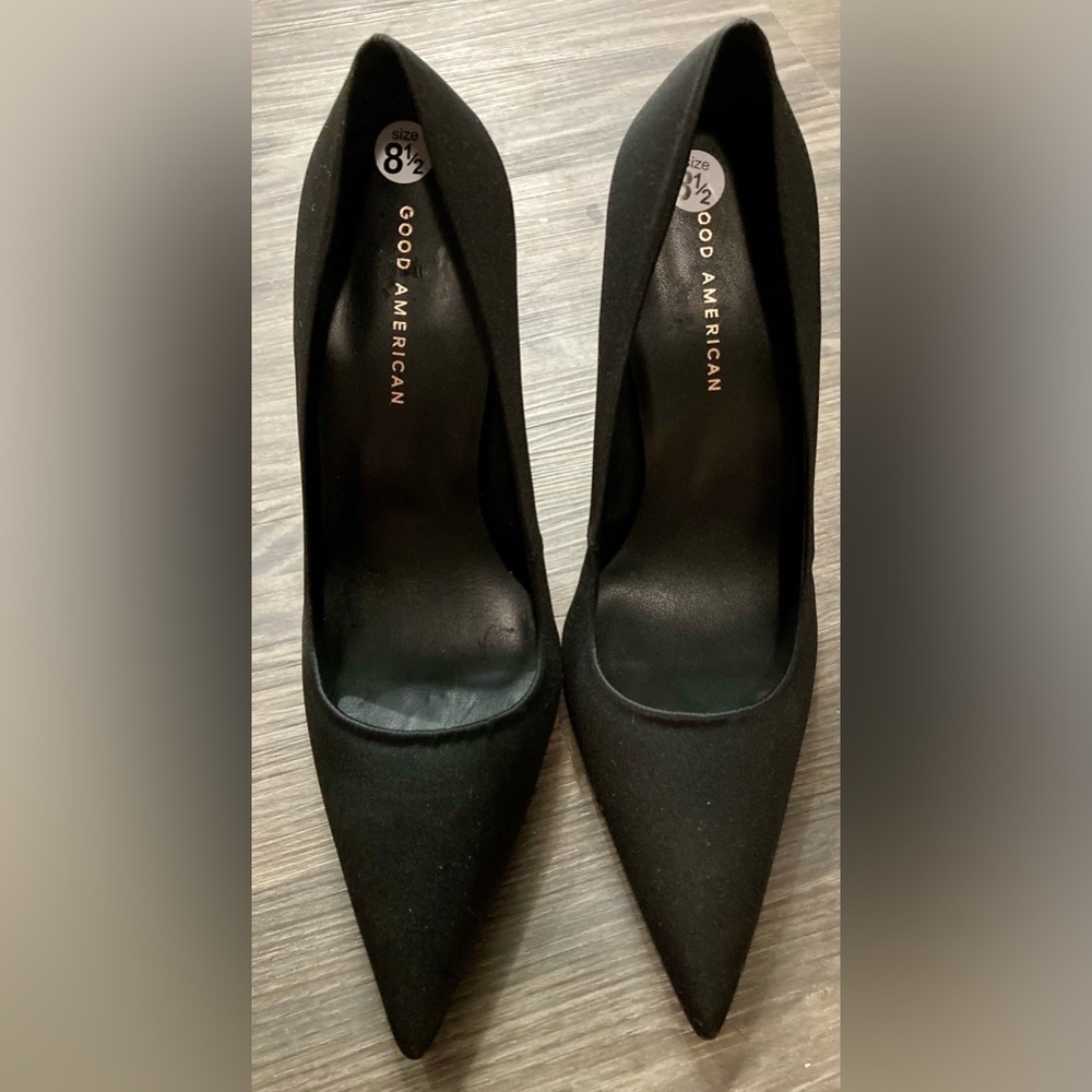 NWOB Good American Women’s Size 8.5 Black Icon Satin Pumps - Picture 2 of 8